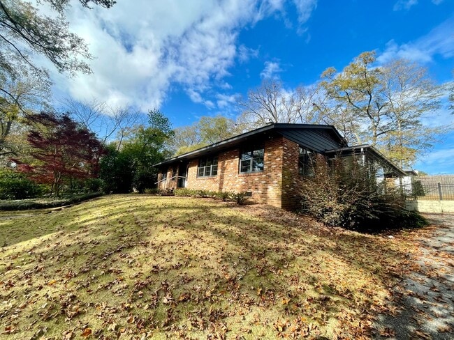 property at 607 Auburn Dr