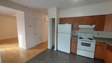 49 Cedar St in Boston, MA - Building Photo - Building Photo