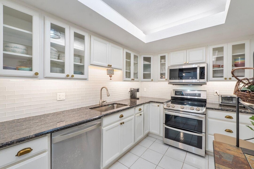 2851 S Ocean Blvd in Boca Raton, FL - Building Photo