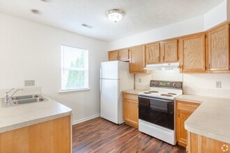 32 Lightning Ln in Kent, OH - Building Photo - Building Photo