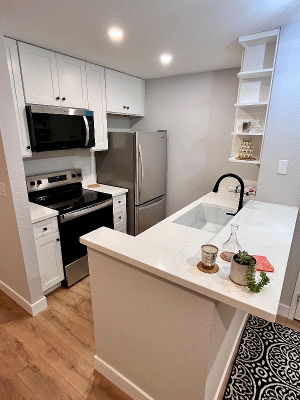 389 Half Moon Ln in Daly City, CA - Building Photo - Building Photo