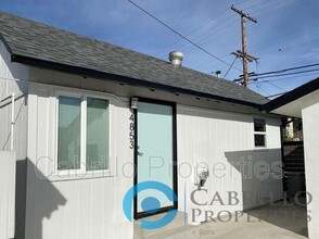 4853 Mansfield St in San Diego, CA - Building Photo - Building Photo