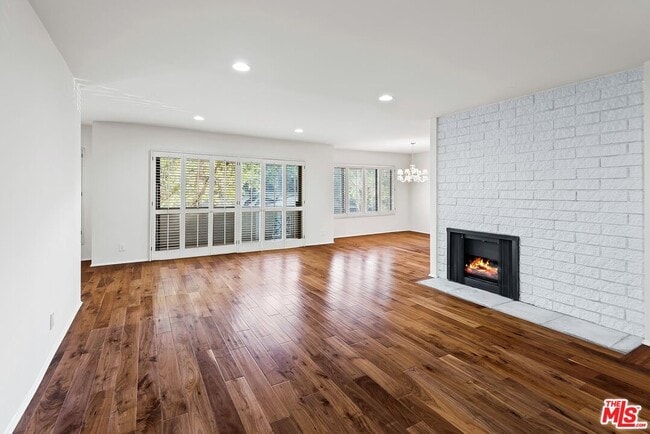 property at 853 Le Doux Rd