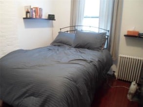 249 E 10th St-Unit -#B3 in New York, NY - Building Photo - Building Photo