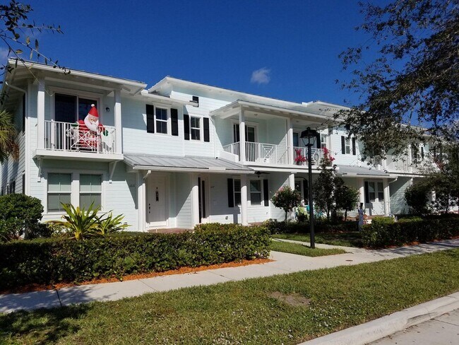 1217 Dakota Dr in Jupiter, FL - Building Photo - Building Photo