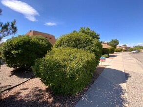 65 Willow Trace Ct in Rio Rancho, NM - Building Photo - Building Photo