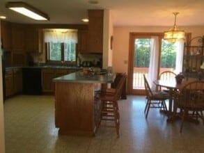 38 Old Pond Rd in Buxton, ME - Building Photo - Building Photo