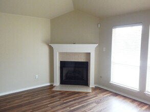 5637 Mustang Trail in Tyler, TX - Building Photo - Building Photo