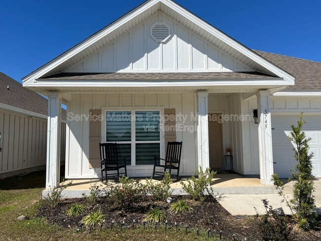 5745 Danbury Blvd in Milton, FL - Building Photo - Building Photo