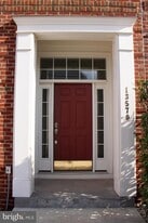 13570 Village Green Dr in Leesburg, VA - Building Photo