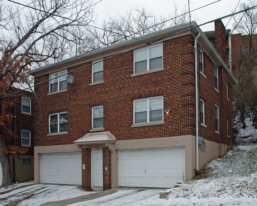 2996 W McMicken Ave in Cincinnati, OH - Building Photo