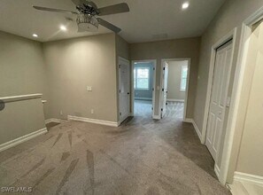 7324 Rockefeller Dr in Naples, FL - Building Photo - Building Photo