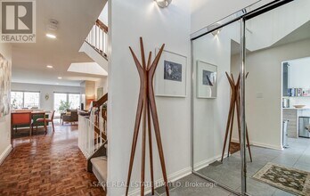 48 Oxton Ave in Toronto, ON - Building Photo - Building Photo
