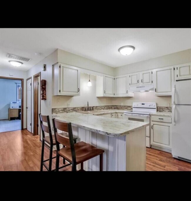 702 S Taylor St in Douglass, KS - Building Photo - Building Photo