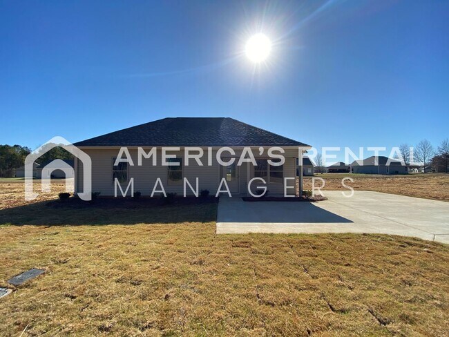 2775 Allison Mill Rd in Talladega, AL - Building Photo - Building Photo