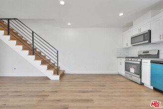 1015 Wilton Pl in Los Angeles, CA - Building Photo - Building Photo