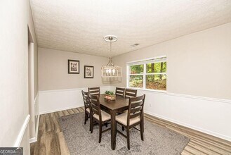 180 Crabtree Dr in Roswell, GA - Building Photo - Building Photo