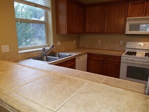 61158 Kepler St, Unit Unit A in Bend, OR - Building Photo - Building Photo