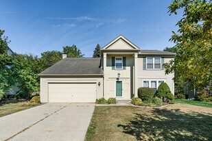 619 Whitney Dr in Rochester Hills, MI - Building Photo