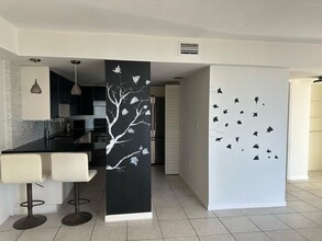 4854 NW 7th St in Miami, FL - Building Photo - Building Photo