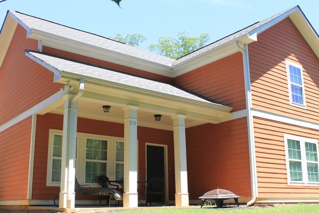 property at 870 Dr Martin Luther King Pkwy