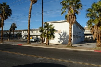 401 N 7th St in Las Vegas, NV - Foto de edificio - Building Photo