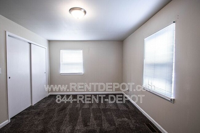 2844 Ravenswood Dr in Evansville, IN - Building Photo - Building Photo