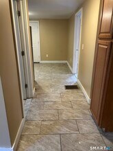 240 Scott St in Naugatuck, CT - Building Photo - Building Photo