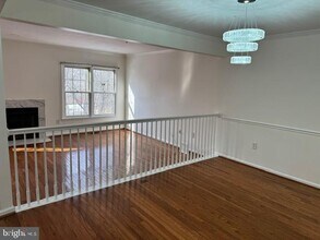 12012 Saw Mill Ct in Silver Spring, MD - Building Photo - Building Photo