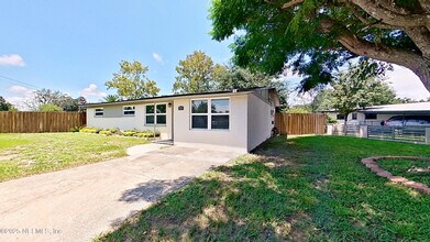 399 Toccoa Rd in Orange Park, FL - Building Photo - Building Photo