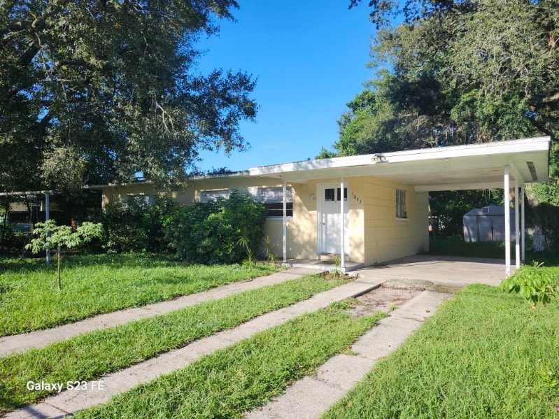 1043 30th St NW in Winter Haven, FL - Building Photo