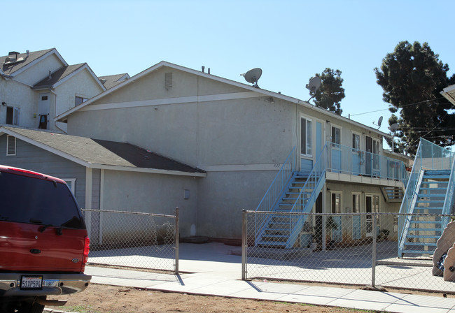 615-623 N Clementine St in Oceanside, CA - Building Photo - Building Photo