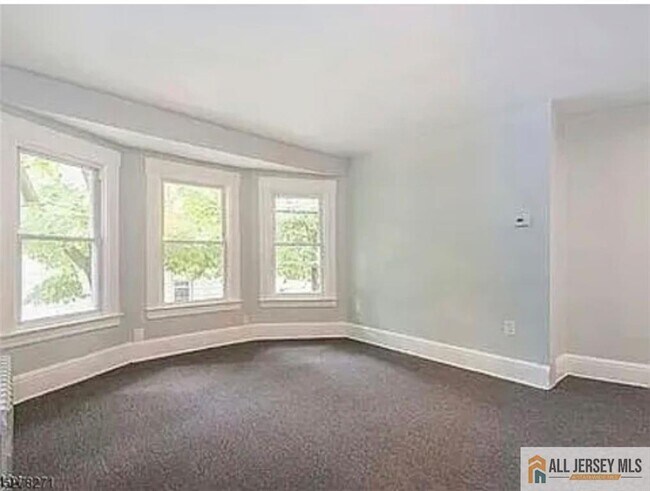 737 Kensington Ave in Plainfield, NJ - Building Photo - Building Photo