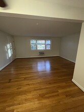 79 Charter Oak St in Manchester, CT - Foto de edificio - Building Photo