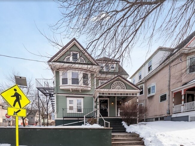 103 College Ave, Unit #1