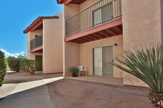 Shadow Ridge Apartments in Tucson, AZ - Foto de edificio - Building Photo