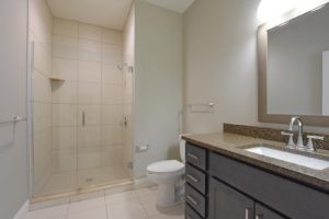 314 N Hamilton St, Unit 302 in Saginaw, MI - Foto de edificio - Building Photo