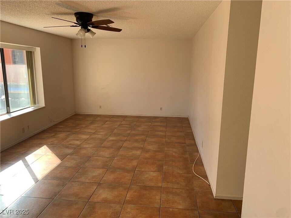 3941 Avocado Dr in Las Vegas, NV - Building Photo