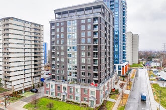 The Brock in Burlington, ON - Building Photo - Building Photo