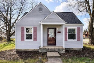 7451 Cavell St in Westland, MI - Building Photo