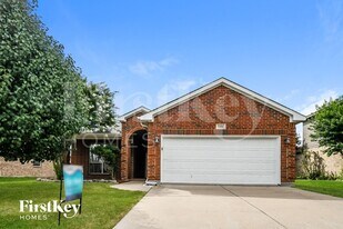 1101 Vista View Dr in Burleson, TX - Building Photo