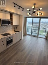 36-2036 Zorra St in Toronto, ON - Building Photo - Building Photo