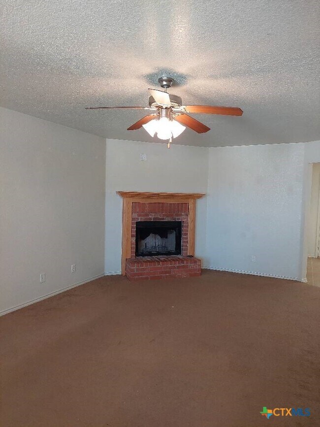 3902 Bolivar Dr in Killeen, TX - Building Photo - Building Photo