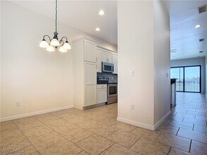 15098 Palmer Lake Cir in Naples, FL - Foto de edificio - Building Photo