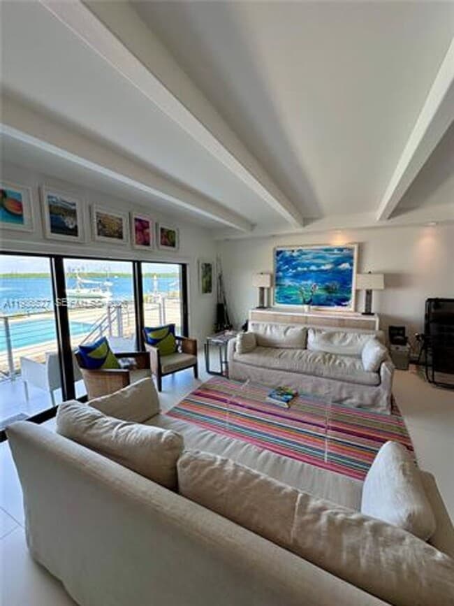 166 Harbor Dr in Key Biscayne, FL - Building Photo - Building Photo