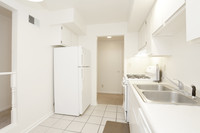 Versailles Place Apartments in Rockford, IL - Building Photo - Interior Photo