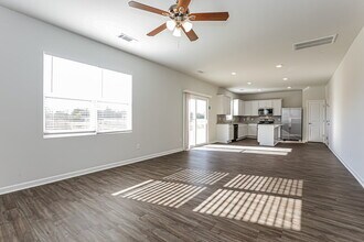 610 Samuel Lee Ln in Murfreesboro, TN - Foto de edificio - Building Photo