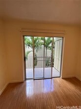 2407 Tusitala St in Honolulu, HI - Building Photo - Building Photo