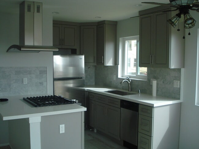 property at 2640 Hermosa Ave