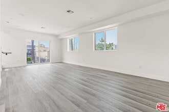 2936 West Blvd in Los Angeles, CA - Building Photo - Building Photo